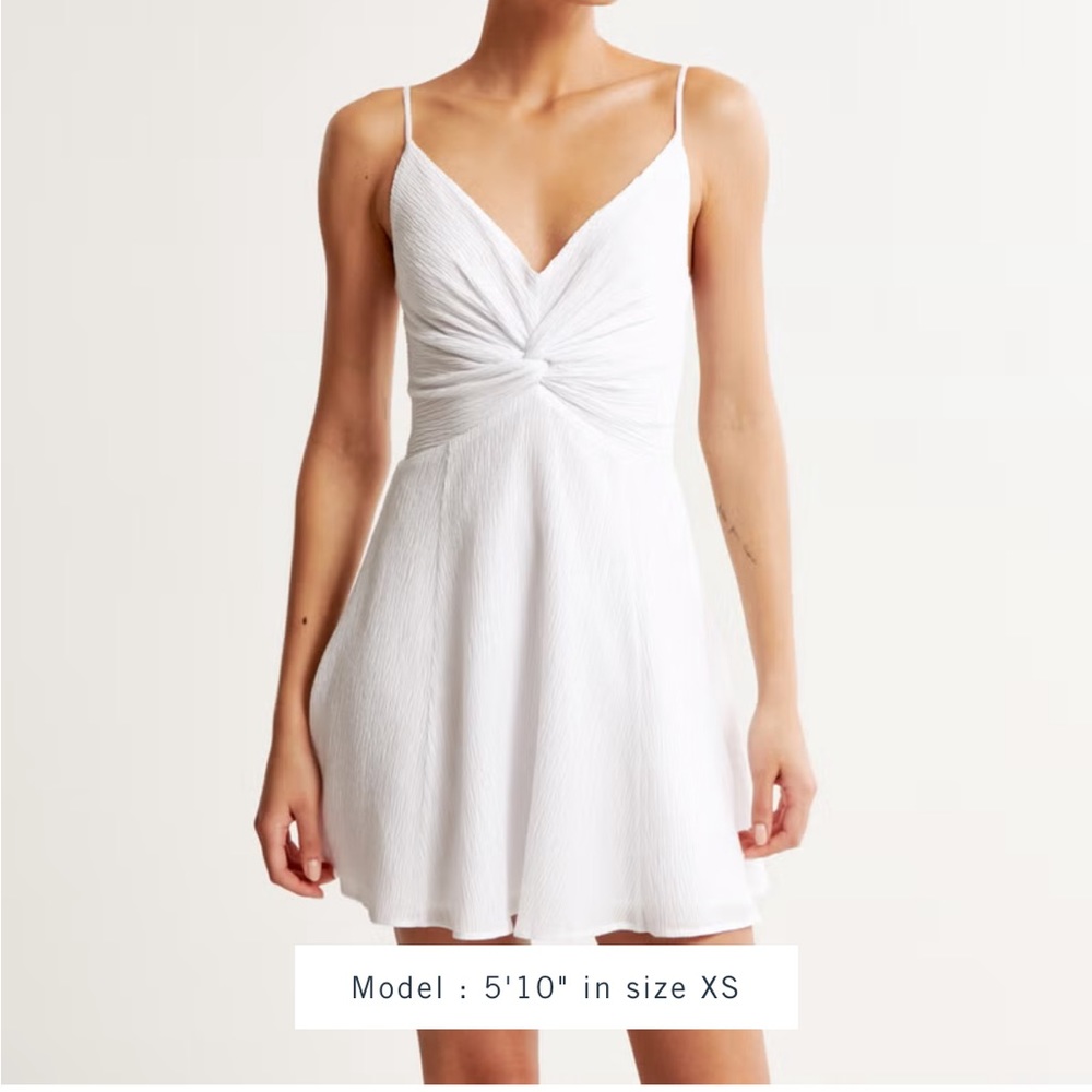 NWT Crinkle textured twist front mini white dress